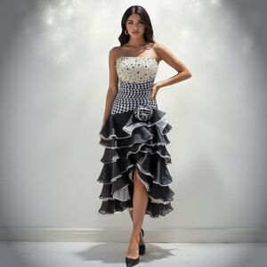 🩷Camille la vie gray ruffle tiered rhinestone strapless evening party prom dress